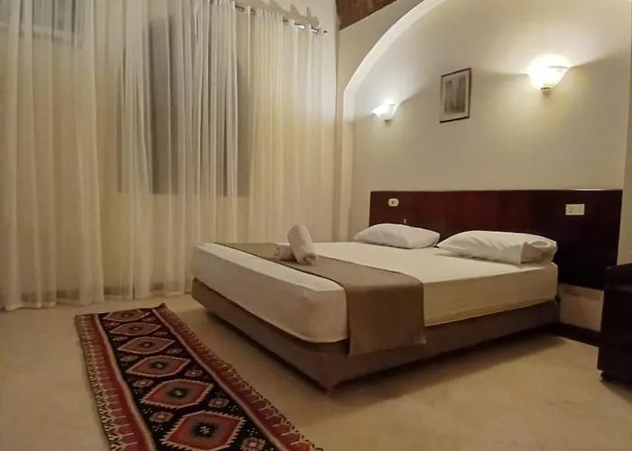 Rihanna 2 Bedrooms With Lagoon Access Apartment *