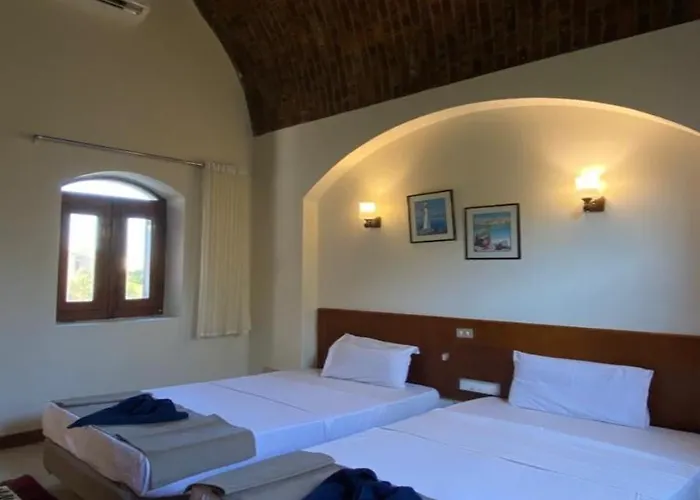 Rihanna 2 Bedrooms With Lagoon Access